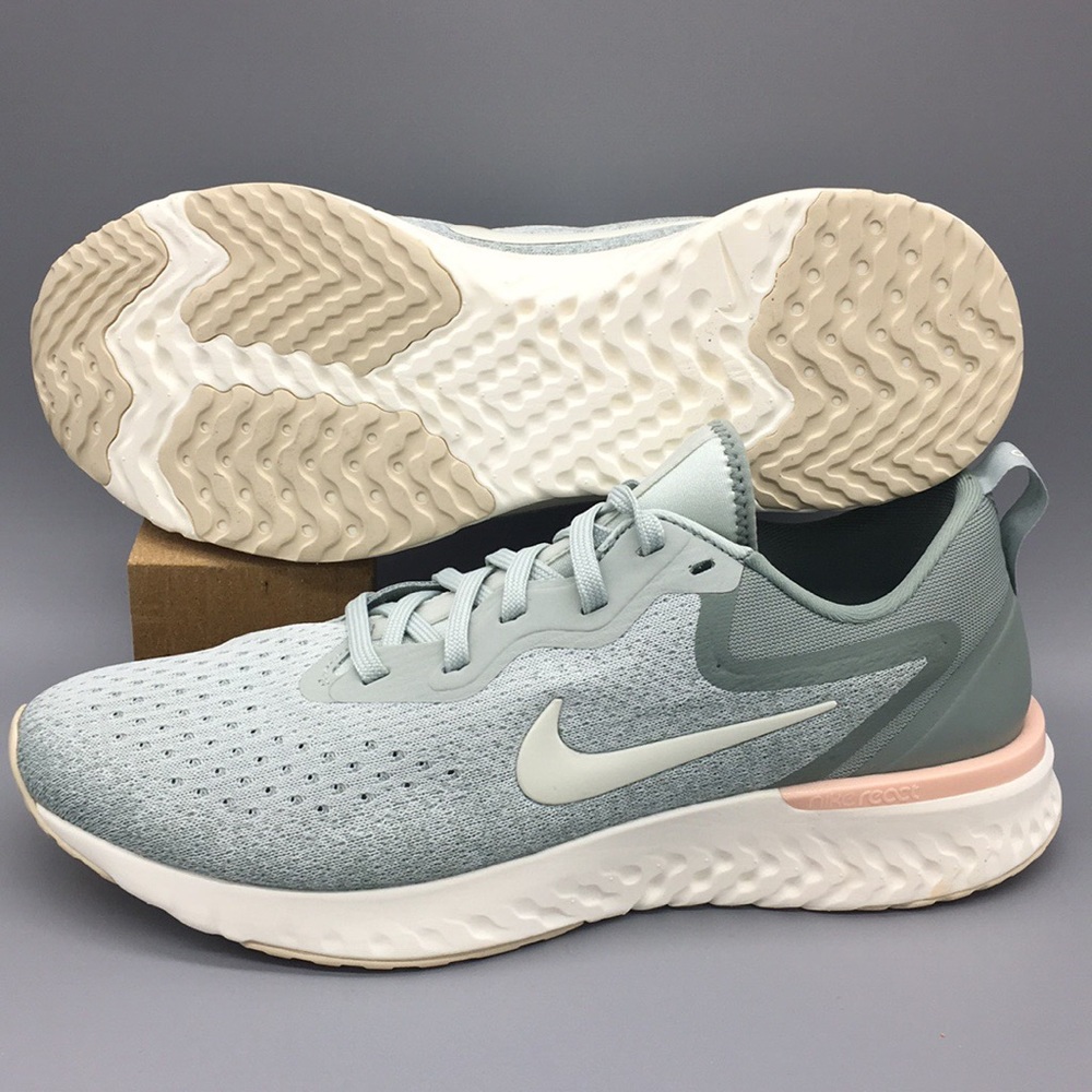 NIKE WMNS ODYSSEY REACT - Picture 3 of 8